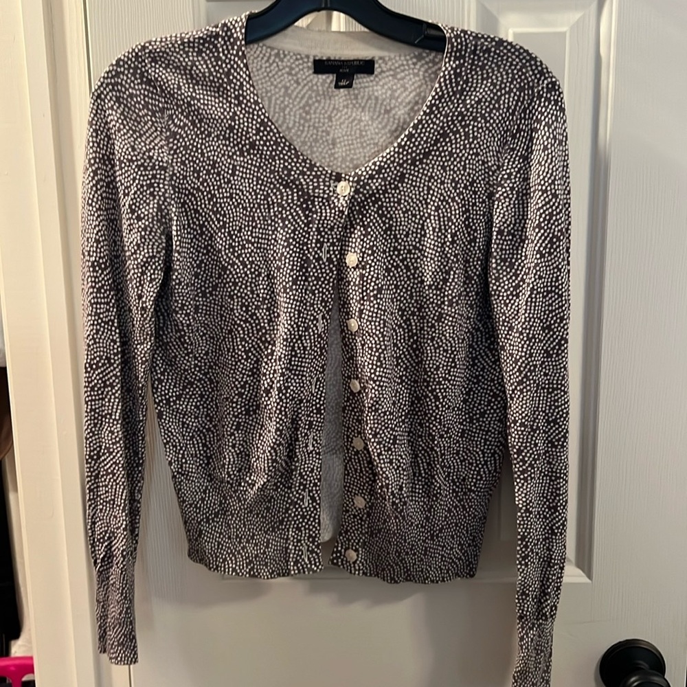 Banana Republic gray & white dots cardigan size small